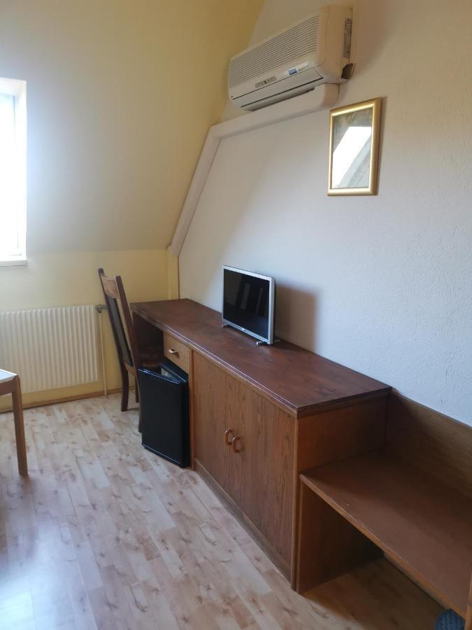 Pension Arkadenhof Fürstenfeld 外观 照片
