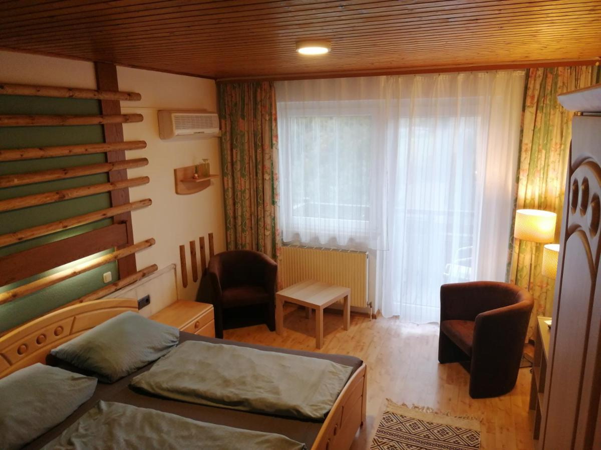 Pension Arkadenhof Fürstenfeld 外观 照片