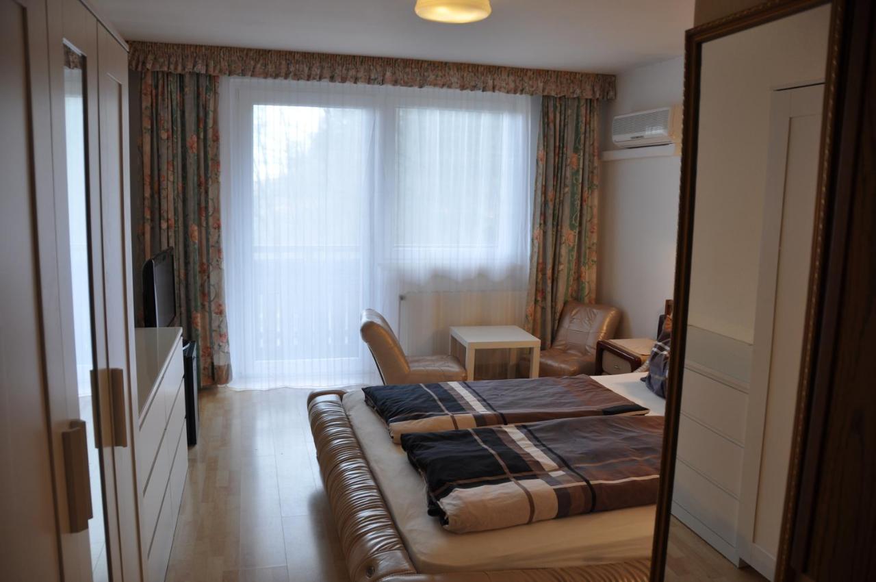 Pension Arkadenhof Fürstenfeld 外观 照片